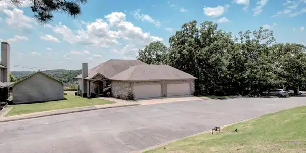 41 Reservoir Heights Drive