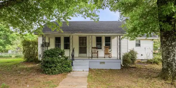 300 Carver Street