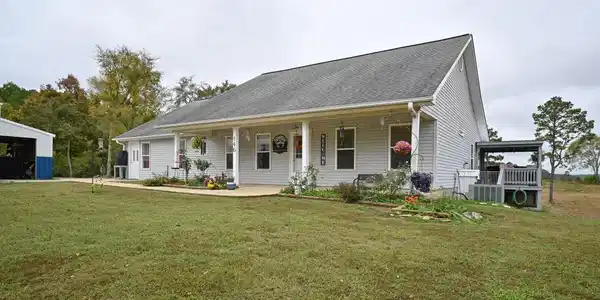 146 Peta Ln
