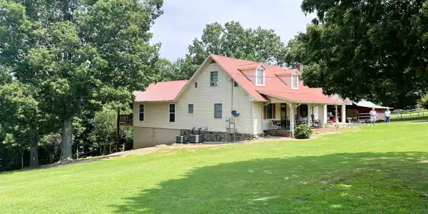 9121 Hwy 9 Highway