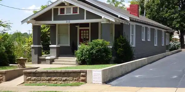 212 Oak Street