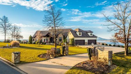 15716 Summit View Lane