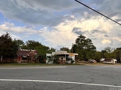 3692 Hwy 270 W