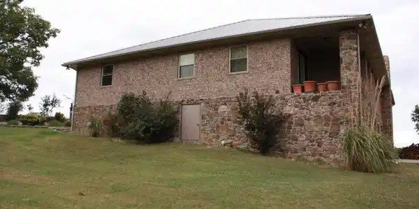 708 Kid Phillips Rd