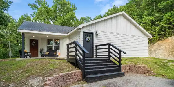 189 Crepe Myrtle Trail