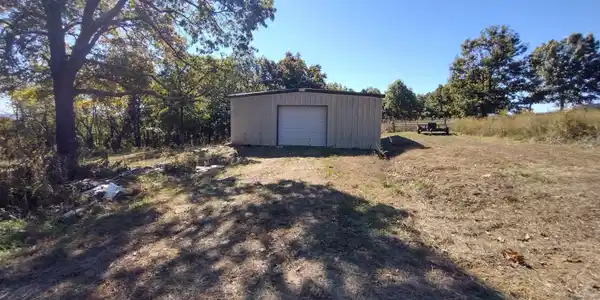 457 Haywood LN