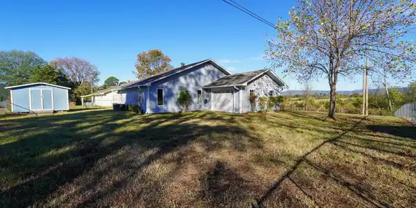1043 County Road 3491