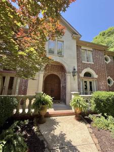 4 Dressage Court