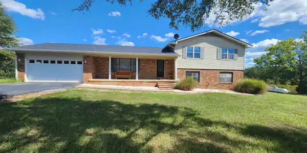 86 Rolling Hills Dr
