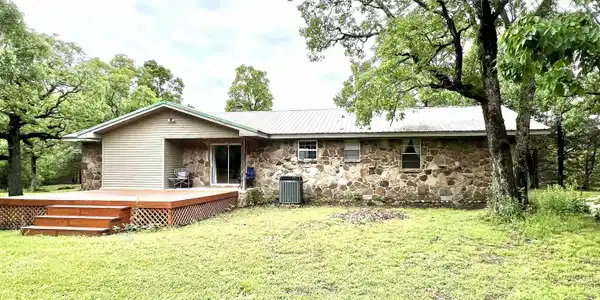 1523 Cajun Creek Rd.