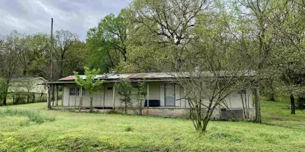 1582 County Road 2305