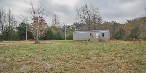 145 W Polk Road 76