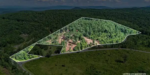 19 Acres Off Old 3 Knob Mountain Road
