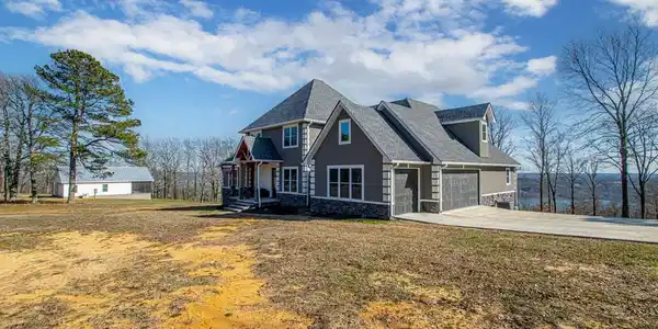410 Honeysuckle Lane