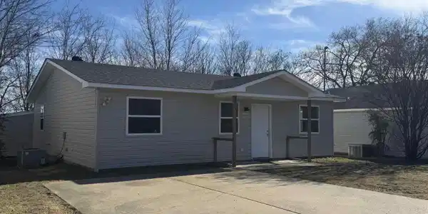 138 Iowa Street