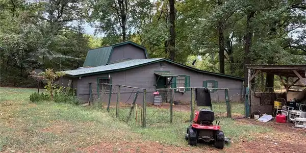 10267 Backwood Lane