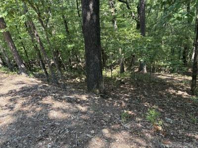 11 Nisa Ln Lane