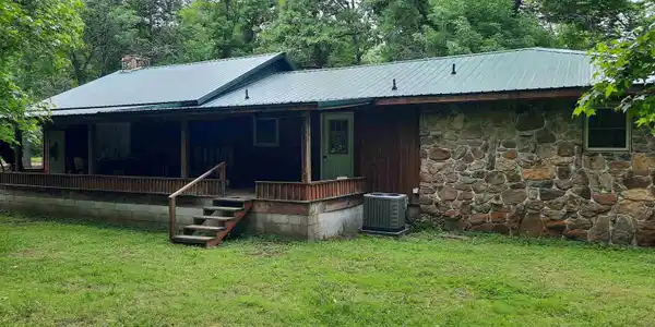 652 Oliver Road