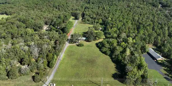 00 Sugarloaf Lane