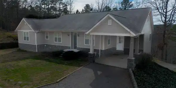 95 Red Oak St.