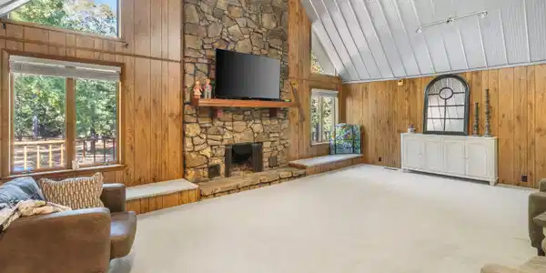 1018 Old Fort Road