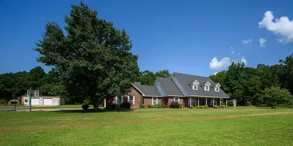 3021 Highway 71 N