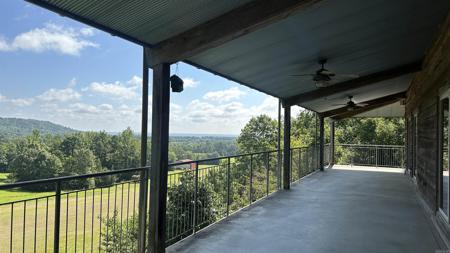 1090 Georgia Ridge