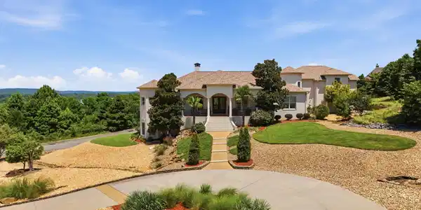 15408 Mountain View Dr