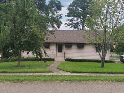 908 S Seventh Street