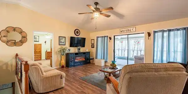 174 Woodlawn Drive