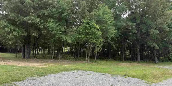 801 Fox Den Road