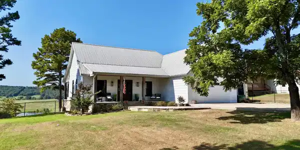 290 Chessmond Ferry Road