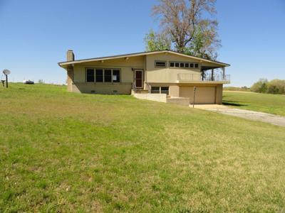 1719 S Hwy 27