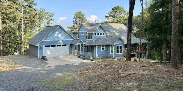 550 Leech Dr.