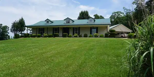 2251 (2332) Hwy 27 North (Kirby)