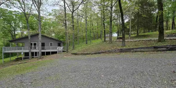 1720 Greers Ferry