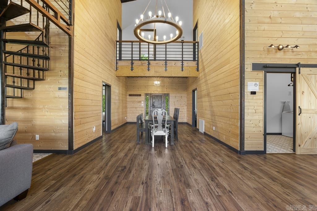 Image 1: Dining Room