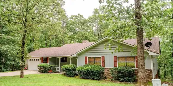 114 Edgemere Loop