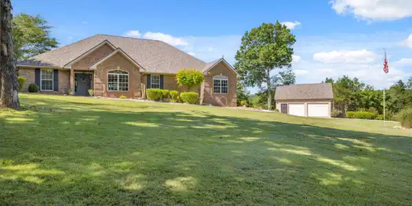 61 Bluff Road