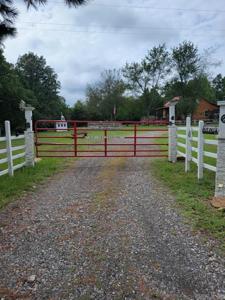 1095 Tarter Hill Road