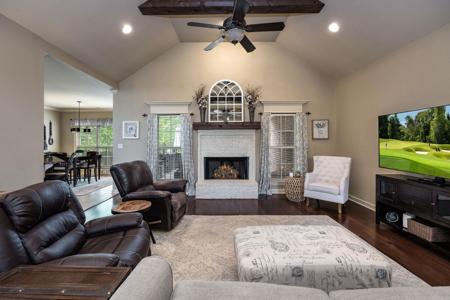 26 Epernay Circle