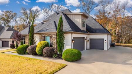 208 Lake Valley Drive