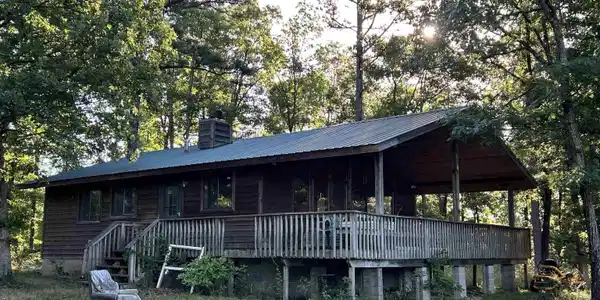 2325 Six Ridge Road