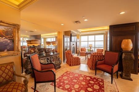 521 E President Clinton Avenue