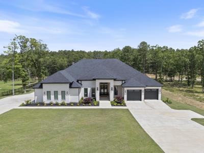 2960 Orchard View Drive
