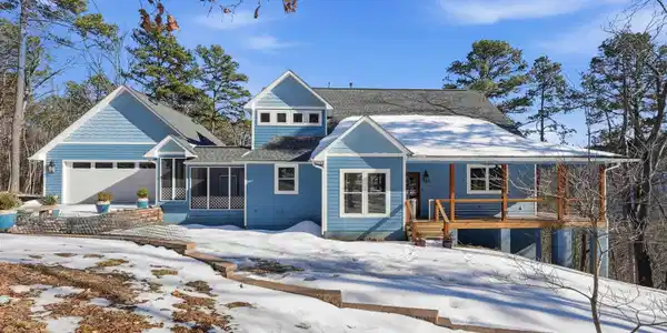 550 Leech Dr.
