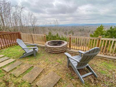 157 E Hawkview Place