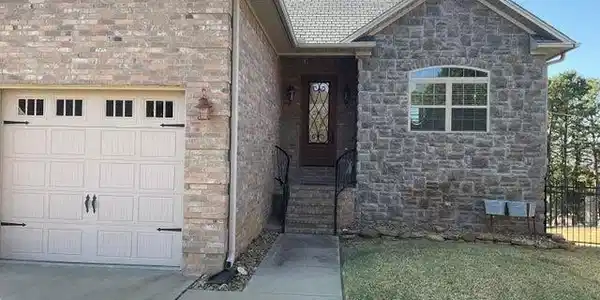 93 Village Court
