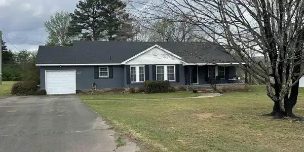 156 W James Road
