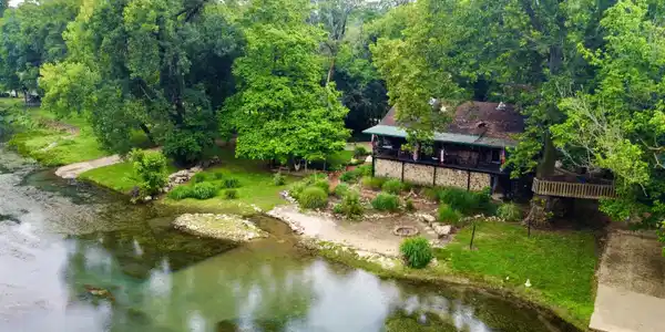 895 Saddler Falls Rd., Mammoth Spring, Arkansas 72